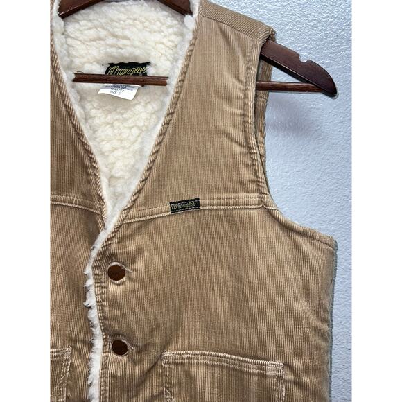 Wrangler Tan Sherpa-Lined Vest - Picture 2 of 10